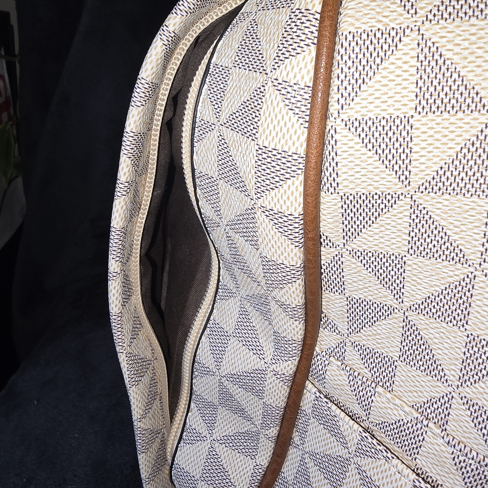 Geometric Patterned Backpack - Picture 9 of 11